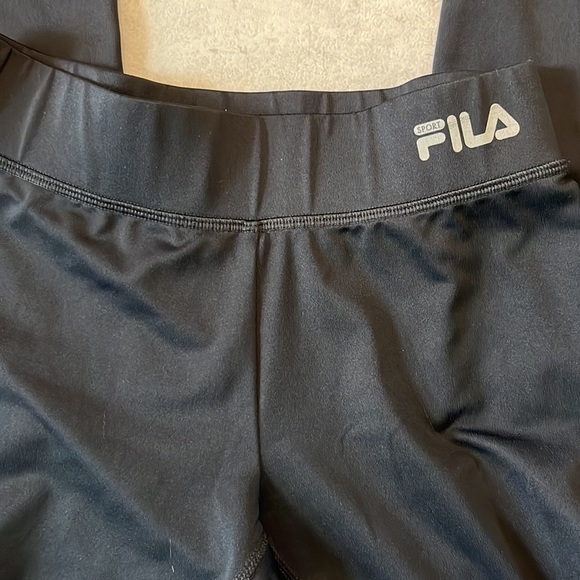 Fila   Sport leggings   Black   Size M
NWOT - Picture 3 of 9